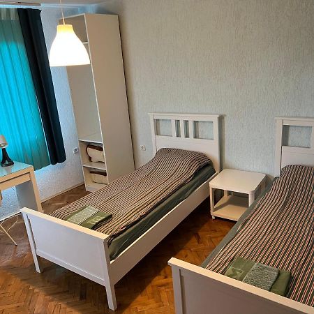 White Guest House 2 Karlovo Luaran gambar