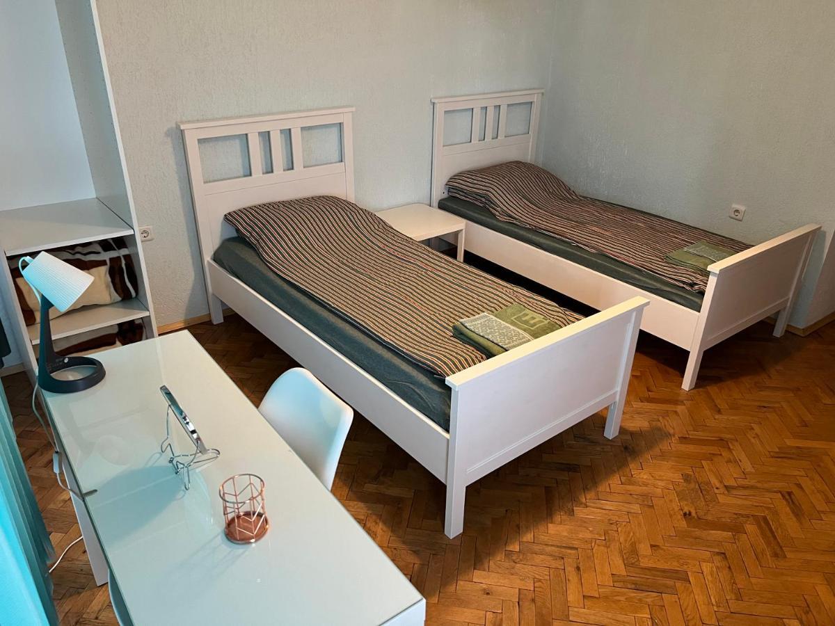 White Guest House 2 Karlovo Luaran gambar