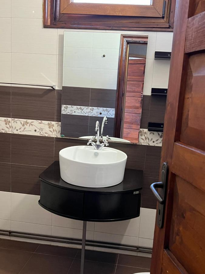 White Guest House 2 Karlovo Luaran gambar